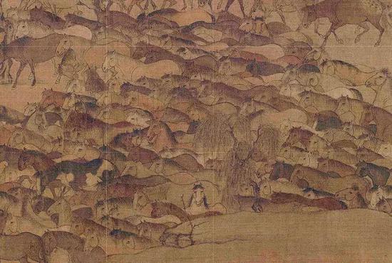 视线向左移,画面上出现了一座缓坡,