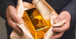 �Ϻ��ƽ������������ֺ�Լ��֤��ˮƽ���ǵ�ͣ��