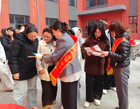 �㷢����ʯ��ׯ���з��п�չ3��15����֪ʶ��У԰�����