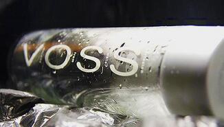 ����������Ų��ƿװˮƷ��VOSS ����߶�ˮ��ս