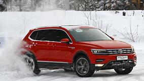 ����ɽ��ѩ�Լݴ���;��L  ����е��Ӿ�ʢ��