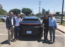 ���ӷ粨����  ��Ծͤ�����������쳵��