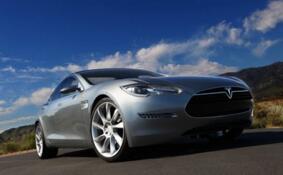 ����Ǯ����˹����Ǯ�ٶ�ԼΪÿ����8,000��Ԫ  