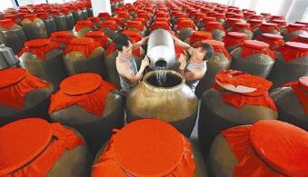 �׾���ҵӭ������Ԫ��  �߶˰׾���������