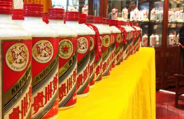 ę́�Ƴ����ۺ�һ�������̵�����Ϊ530Ԫ/ƿ һ�����󳬹�18.5��