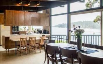 �������������ۡ����ղ��ˡ� ����¼�ĳ�����50����Ԫ