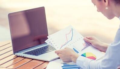 ���кϼ���1093�ҹ�˾��¶�˰��걨Ԥ�� 587�ұ�ϲ