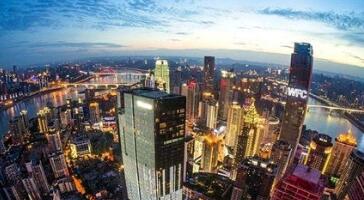 ���ǽ���Ӣ�����ſ���һ���µ��˹������о�����