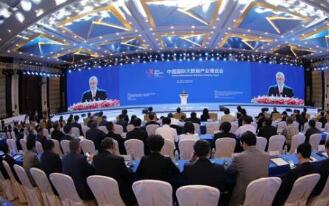 ���Ų������������ۣ��ٽ������ݲ�ҵ���ٷ�չ���������������