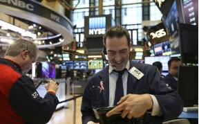 ���ɣ�����500ָ������12.25�� ��˹����ۺ�ָ������52.13��