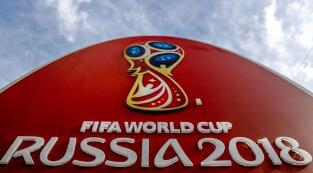 ����Ʊǰ������˹��Ů������������������ 