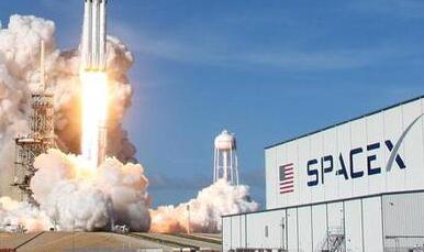 SpaceXӮ���������վ�̫��˾���52�������������ռ�1.3����Ԫ��ͬ