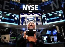 �������ţ�����˹ָ������112.97�� ��ָ��Facebook�������յ���1%