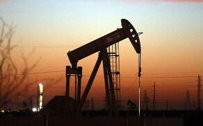 ����WTIԭ���ڻ��۸��ۼ��µ�����1%��¼�������������µ�