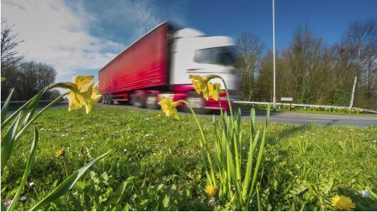 �����ֱ�Ӹ��ϰ巢�ʼ�����˹��һ����ŰѸ߹���ɵ