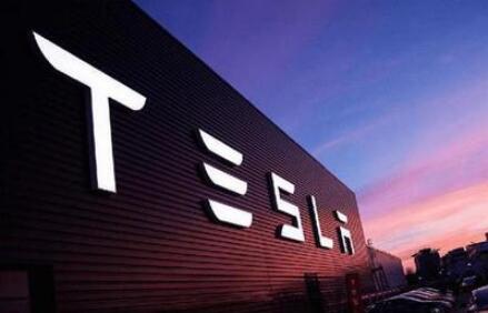 ��˹���������ģ�߲�䶯��CEO��˹�ˣ�Elon Musk�������š����