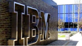 IBM������Ӫ��187.6����Ԫ����Ԥ�� �ɼ��̺�����4%