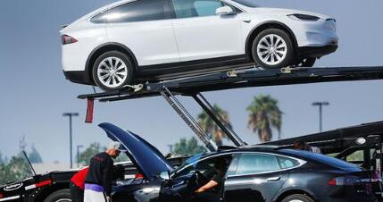 ��˹����ȡ��Model S�γ���Model X�˶��ͳ������ѡ��  ��װ�䳧����