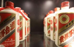 ����ę́��Ԥ��2018�꾻��340��Ԫ ͬ������25%