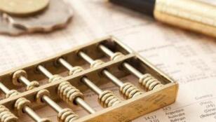 ���̣���ָ��2682.39�㣬����1.37%  ��Ĺɽ�Ϊ��Ծ