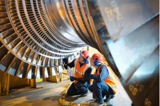 ������15��û��ѧʿѧλ�Ϳ��Ի�ó���75,000��Ԫ�Ĺ���