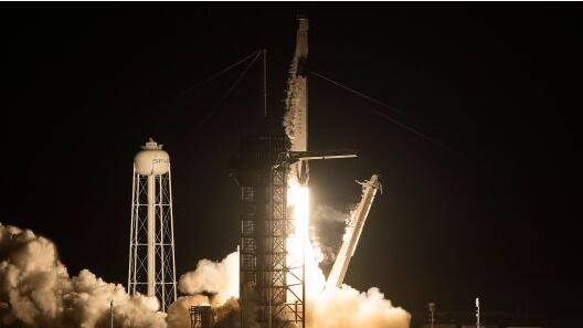 SpaceX��ռ�վ��������̫�ղգ�����NASA�Ա����̱�ʽ����