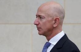 �ܷ򡤱���˹(Jeff Bezos)��ӦԱ���ĵ��ǣ�һ�������רע������ѷ