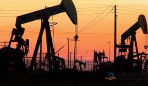 ���죺ʯī�缫�۸�����Ͻ�Լ�ĳ� �Է���̿���״�����Ϊ����