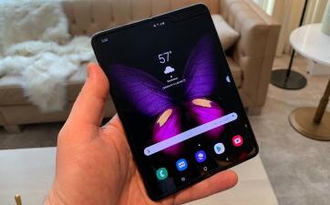 ���Ǽ�ֵ2000��Ԫ���۵�ʽ�ֻ����Ҷ�δ�����˶��ݶ����˵�һƳ