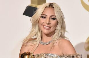 9�������������LadyGaga�Ʋ��ˣ������ġ�������ᡱѲ��֮������ծ300����Ԫ
