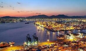 ������һ���ȹ���������ֵ(GDP)����ή��0.3%