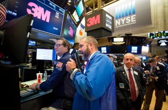 �����ָ������и��߿ͻ���Ҫ����׼����ӭ�ӹ���ͻȻ���