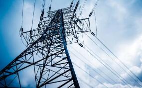 ��ĳ����ƽ� �����ֻ��г����������½�չ