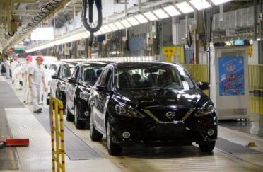 IMF������������ȫ�򾭼�����Ԥ��