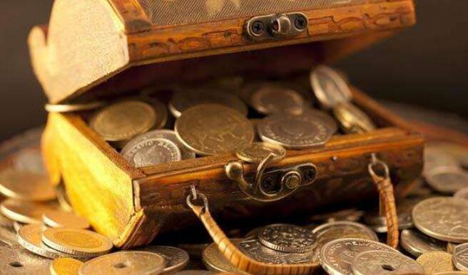 �ձ��ϰ���꾭����Ŀ˳��ͬ���½�3.3%