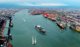 ������Ӧ��������ر�һ���߾��ڰ�