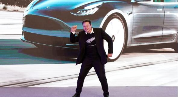 ��˹��CEO��¡����˹����ףModel Y�й����У���ֵ�ӽ�ͨ�ú͸��ص��ܺ�