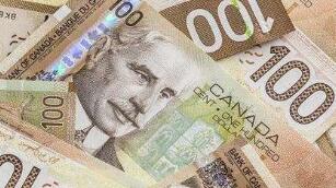 2��4�գ�������м�۱�6.9779���µ�530��