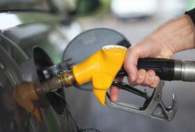 �����ͼ�2��3�յ�������2��  �����µ�2.17��Ԫ