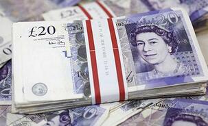 �����������У�Ӣ���������ܵ�Ӣ����ŷ���ǵ�Ӱ��