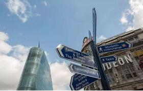 �Ϳ���������ŦԼ���״�������COVID-19����