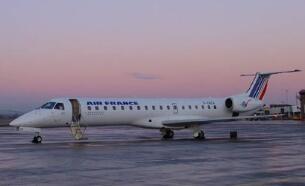 �������չ�˾GOL����Ա����н35%  ��������ķ���չ�˾����н50%