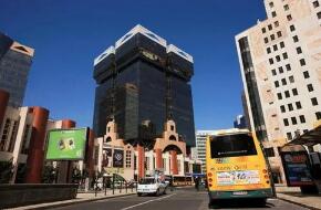 ����Σ�����������Ļ��г�����ش�