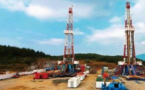 �й�ʯ���׿�ҳ��������ˮƽ�����꾮