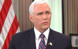 ��������ͳ���ˡ���˹��Mike Pence�����ڿվ�ѧԺ��ҵ�����Ϸ����ݽ�