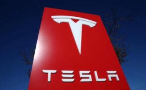 ��˹������һ����Ӫ��59.85����Ԫ   