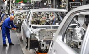 �¹�3�¹�ҵ�¶������������½�15.6%