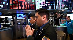 �������ÿ�ʼ���������¸��׶ν�����˥�ˣ�