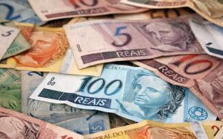 ���ŷ���ƫ����������Ԫ�ܶ��µ�