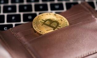 7��6��ŦԼβ�̣�CME���ر��ڻ�BTC������Լ��9340��Ԫ